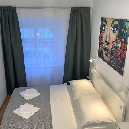 Carillon By Bestchoice - Old - Self Check-in With Parking Option * Γκρατς