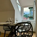Carillon By Bestchoice - Old - Self Check-in With Parking Option Apartment Graz