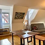 Carillon By Bestchoice - Old - Self Check-in With Parking Option Apartamento Graz