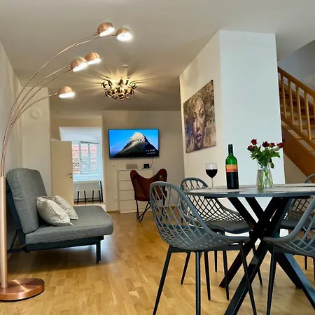 Апартаменты Carillon By Bestchoice - Old - Self Check-in With Parking Option *