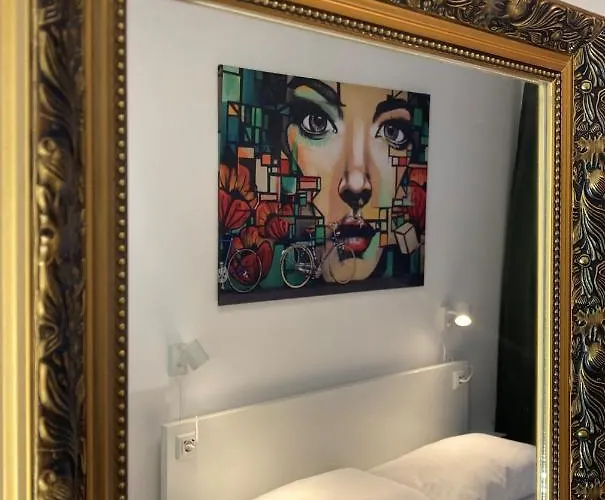 Carillon By Bestchoice - Old - Self Check-in With Parking Option Lägenhet