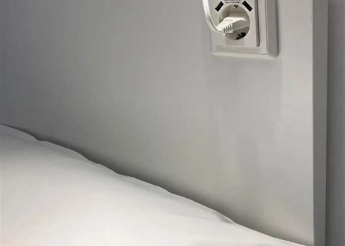 Carillon By Bestchoice - Old - Self Check-in With Parking Option Lägenhet Graz