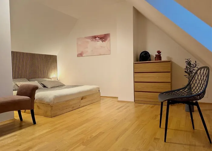 Carillon By Bestchoice - Old - Self Check-in With Parking Option Lägenhet *